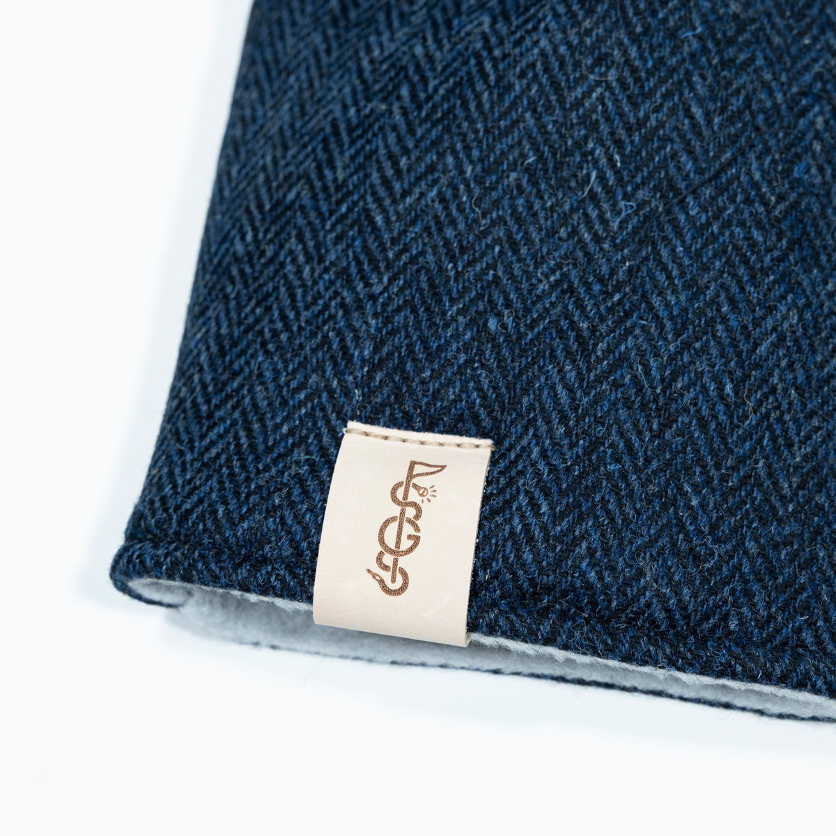 The Shotgun Start & Navy Tweed Headcover - Driver