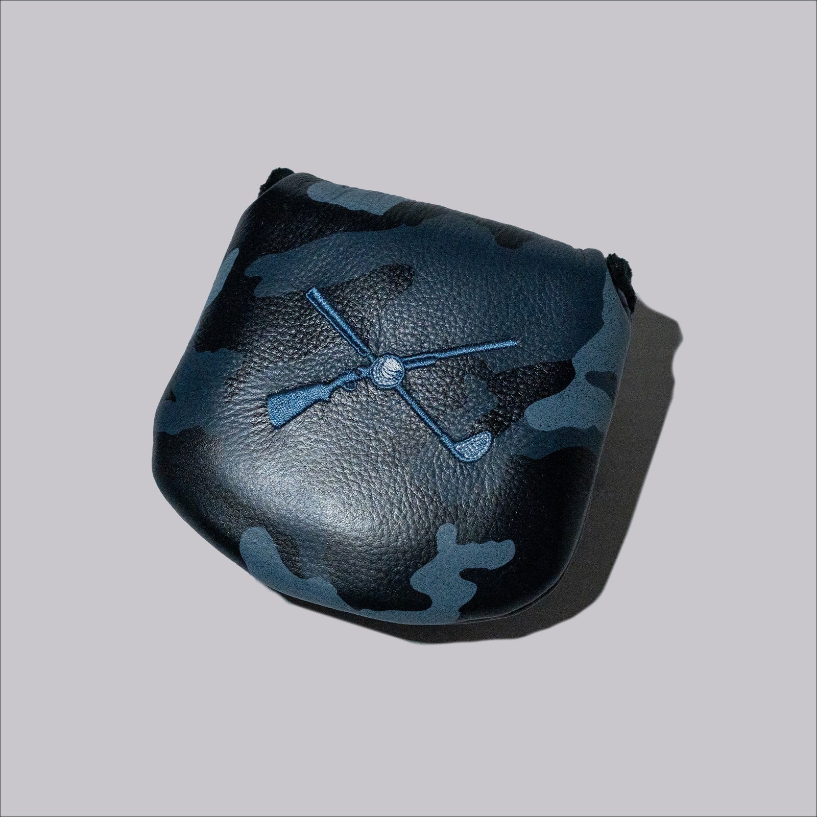 The Shotgun Start Camo Putter Cover - Center Shaft