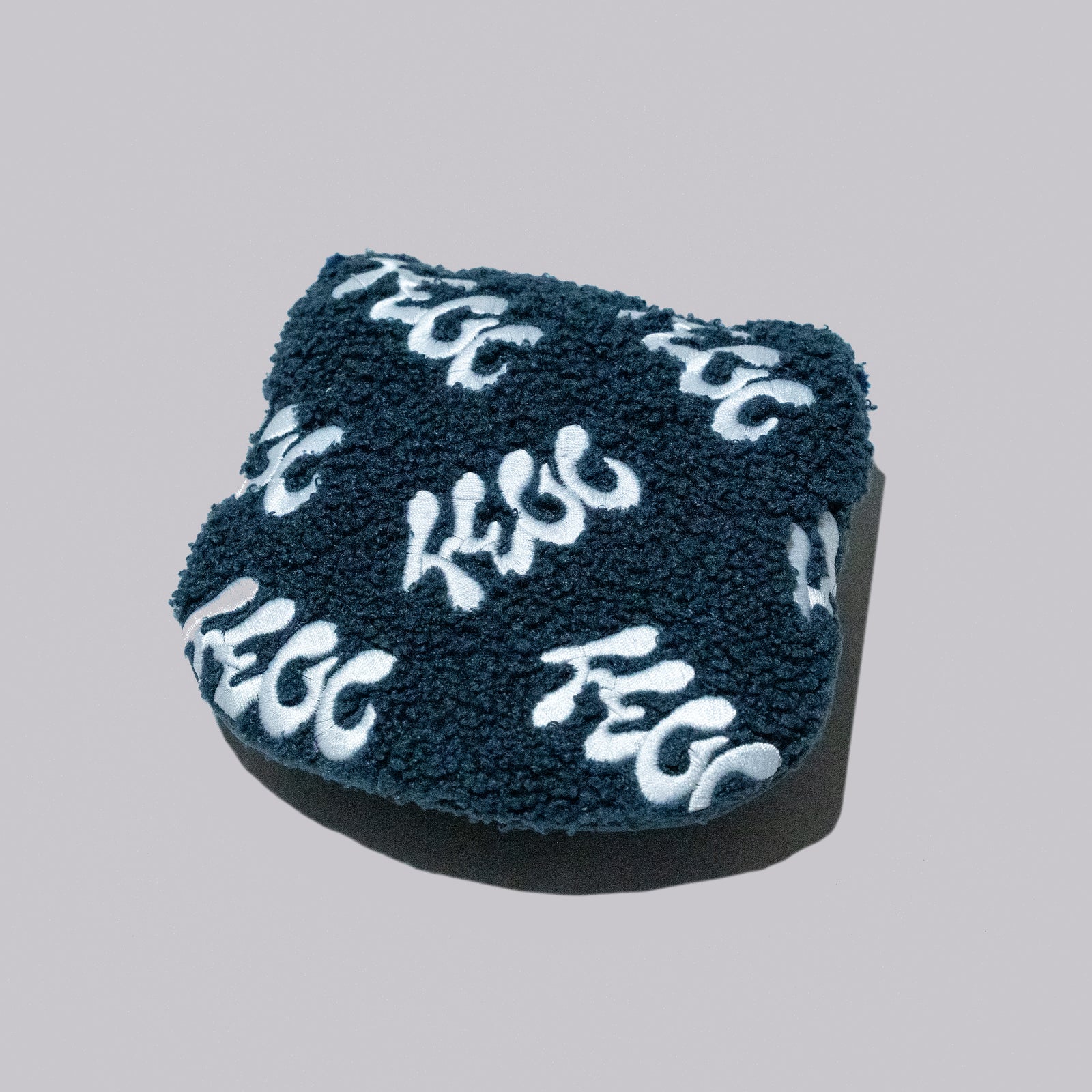 Fried Egg Golf Club & Handcrafted Sherpa Putter Cover - Center Shaft