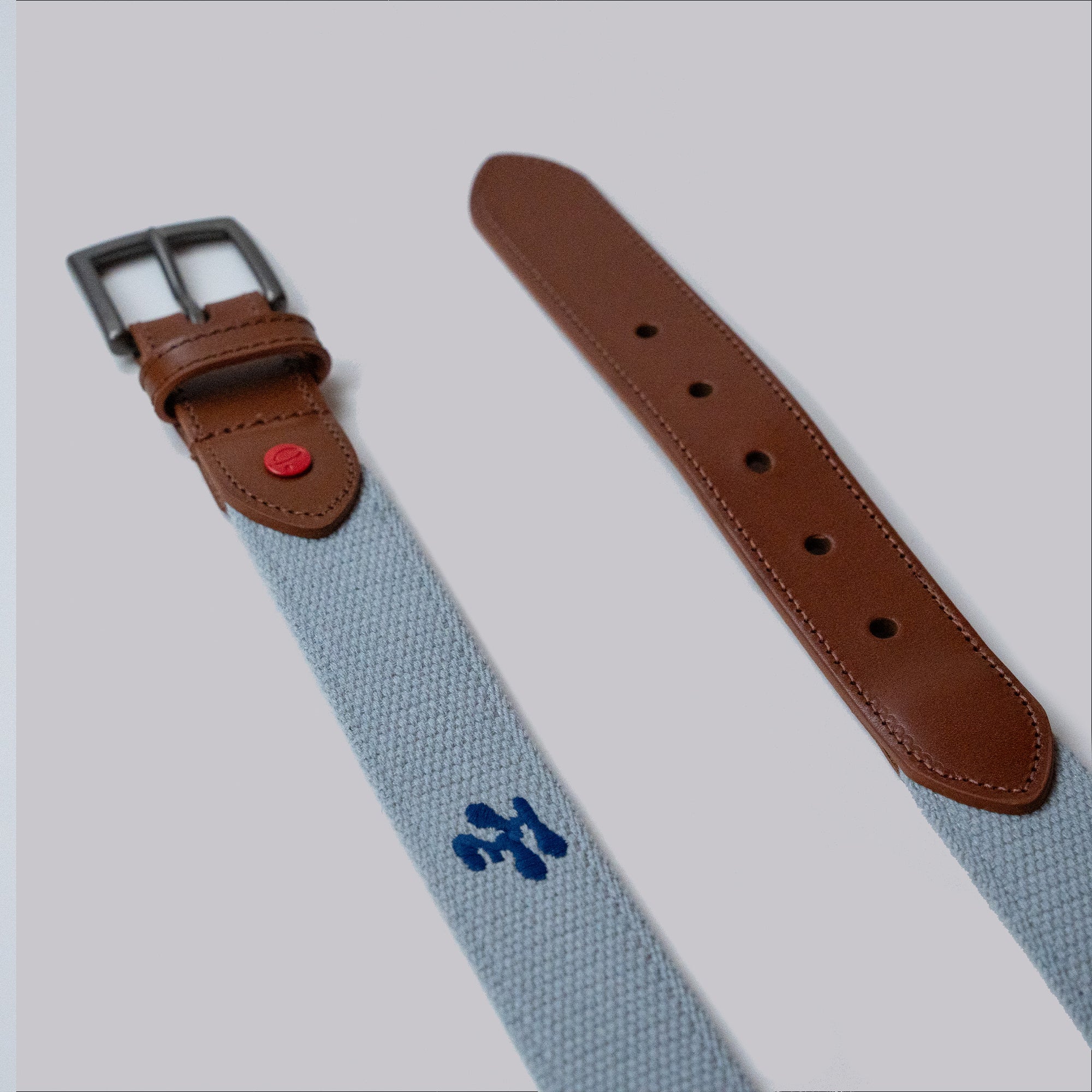 Fried Egg Golf Embroidered Belt - Fog
