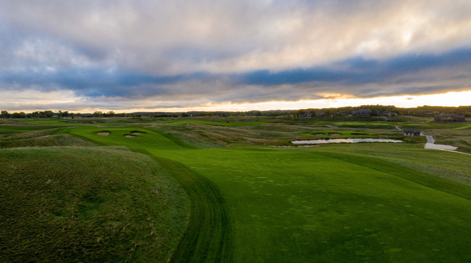 Erin Hills - Nos. 8 & 9