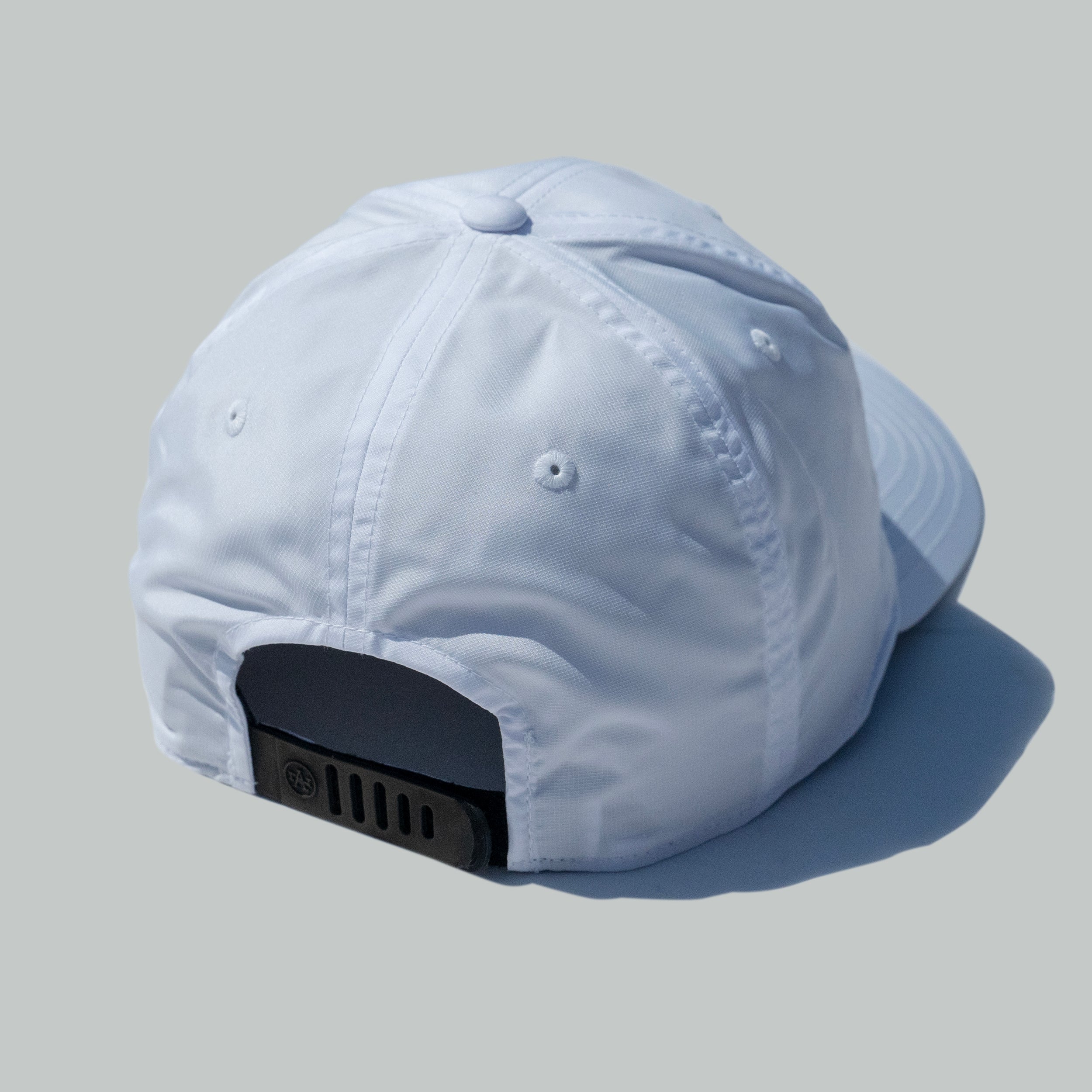 帽子 AMERICAN NEEDLE CAP The Shotgun Start & American Needle Performance XL Hat - White