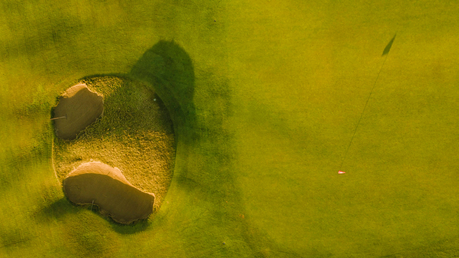 Old Macdonald - No. 1 - Green and Principal's Nose Bunker